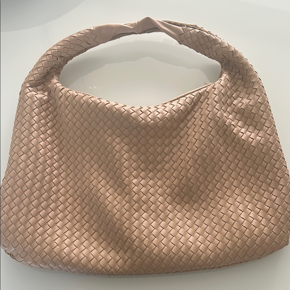 Elegant light Tan Woven Women's Bag like new